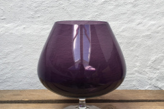 Stort lilla cognacglas